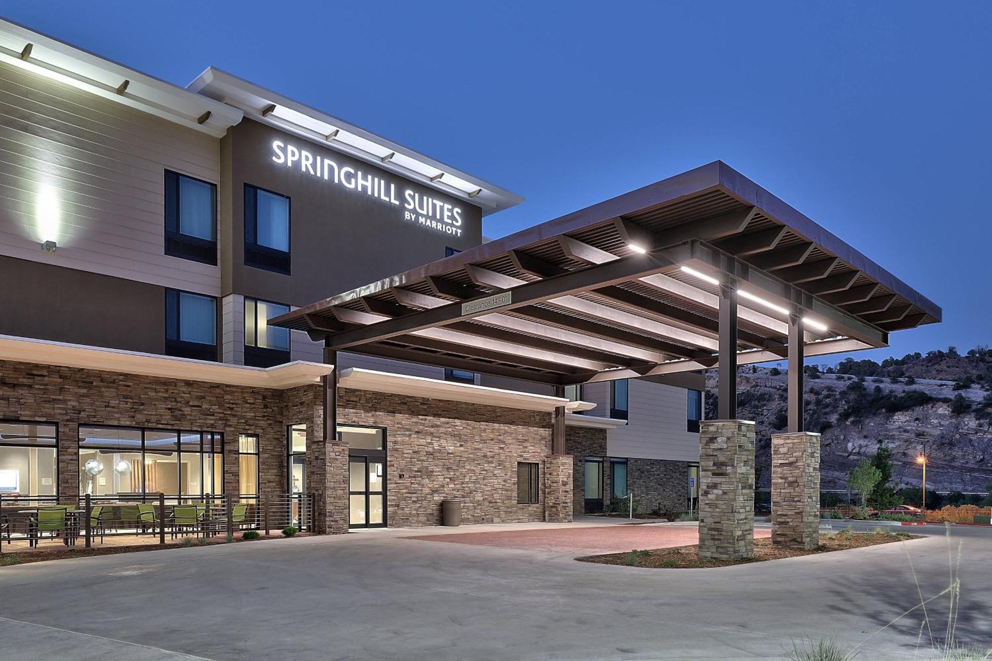 Springhill Suites Durango Bagian luar foto