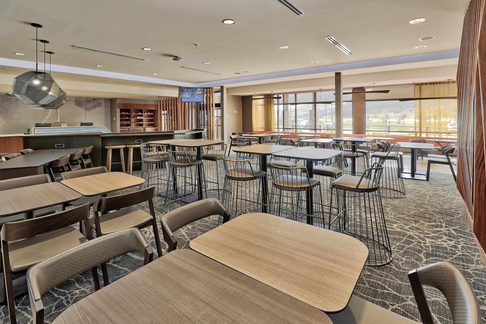Springhill Suites Durango Bagian luar foto